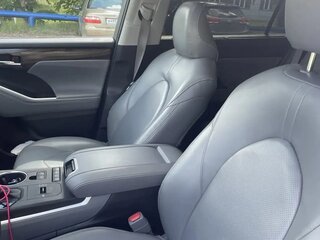 2022 Toyota Highlander IV (XU70), белый, 5100000 рублей, вид 3