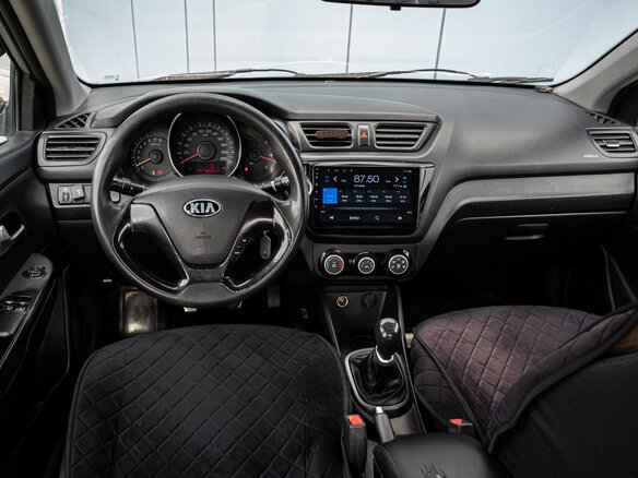 2016 Kia Rio III Рестайлинг, серебристый, 645000 рублей - вид 5