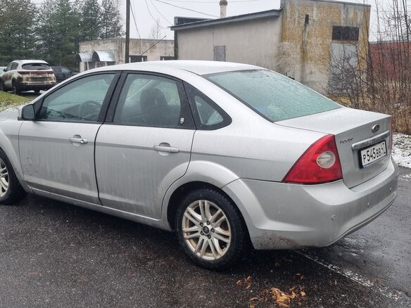 2008 Ford Focus II Рестайлинг, серебристый, 450000 рублей - вид 4