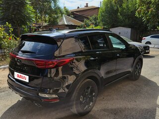 2021 Kia Sportage IV Рестайлинг, чёрный, 3000000 рублей, вид 3