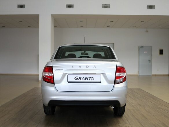 2026 Lada (ВАЗ) Granta I Рестайлинг, серебристый - вид 6