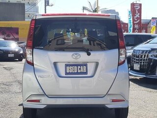 2023 Toyota Roomy I Рестайлинг, серебристый, 755000 рублей, вид 5