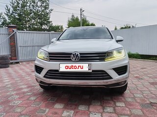 2015 Volkswagen Touareg II Рестайлинг, белый, 2750000 рублей, вид 3