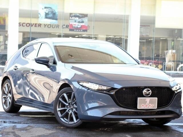Открыть фотографии: Mazda 3 IV (BP)