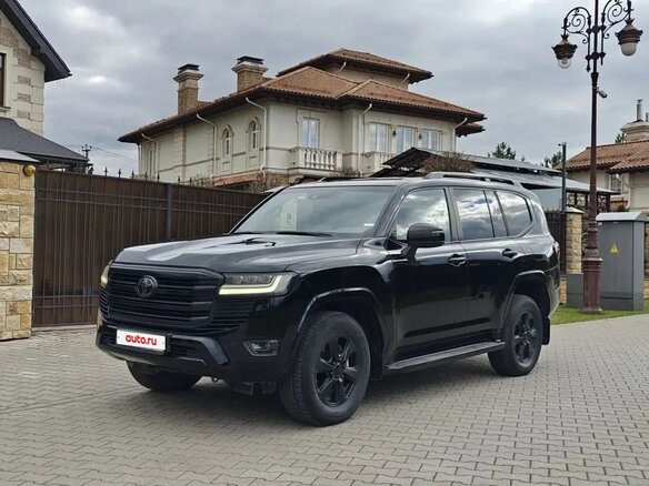 2023 Toyota Land Cruiser 300 Series, чёрный, 10900000 рублей
