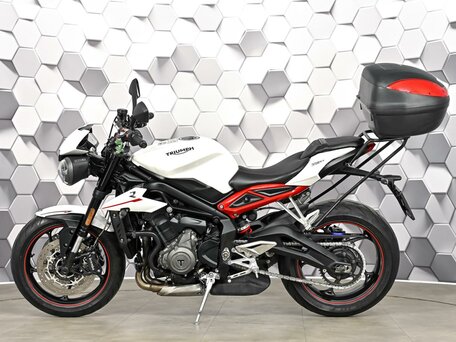 2018 Triumph Street Triple, белый, 577000 рублей, вид 4