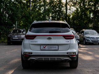 2018 Kia Sportage IV Рестайлинг, белый, 2278000 рублей, вид 4