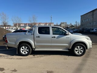2013 Toyota Hilux VII Рестайлинг, серебристый, 2249000 рублей, вид 4