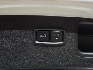 2023 Porsche Macan S I Рестайлинг 2, белый, 9800000 рублей, вид 5