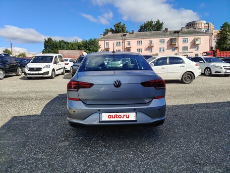 2021 Volkswagen Polo VI, серебристый, 1002000 рублей, вид 3