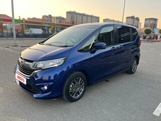 2017 Honda Freed+ II, синий, 1650000 рублей, вид 1