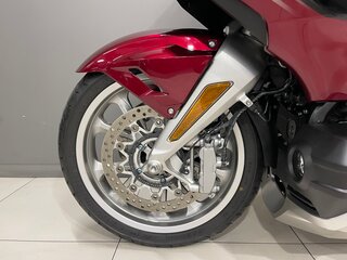 2018 Honda GL 1800 Gold Wing, красный, 2250000 рублей, вид 5