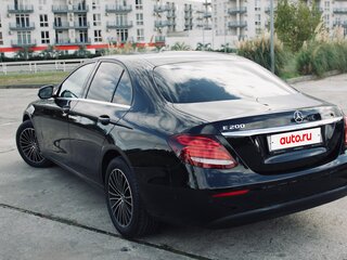 2017 Mercedes-Benz E-Класс 200 V (W213, S213, C238), чёрный, 2100000 рублей, вид 4