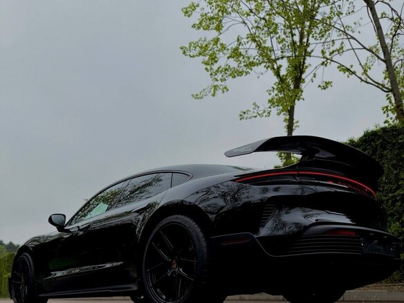 2024 Porsche Taycan Turbo GT Weissach I Рестайлинг, чёрный - вид 4