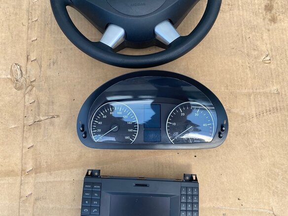 2009 Mercedes-Benz Sprinter, серебристый, 4000000 рублей - вид 30