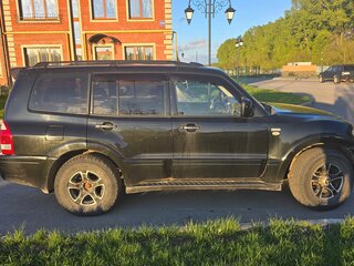 2004 Mitsubishi Montero III, чёрный, 625000 рублей, вид 4