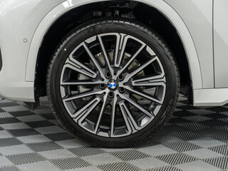 2026 BMW X1 Long 25Li xDrive III (U11/U12), белый, 6250000 рублей, вид 3