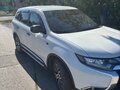 2015 Mitsubishi Outlander III Рестайлинг 2, белый, 1350000 рублей