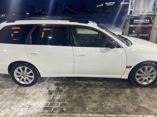 1998 Toyota Avensis I, белый, 395000 рублей, вид 2