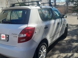 2012 Skoda Fabia II Рестайлинг, белый, 610000 рублей, вид 3