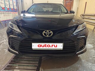 2021 Toyota Camry VIII (XV70) Рестайлинг, чёрный, 3500000 рублей, вид 1