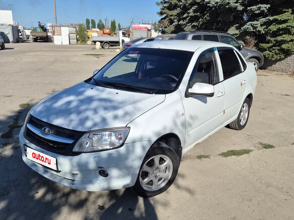 2012 Lada (ВАЗ) Granta I, белый, 270000 рублей