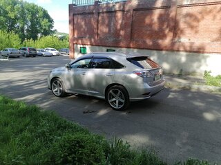2010 Lexus RX 450h III, серебристый, 2399999 рублей, вид 4