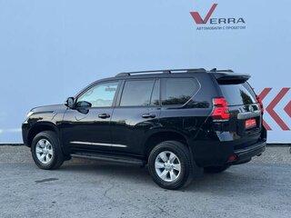 2021 Toyota Land Cruiser Prado 150 Series Рестайлинг 3, чёрный, 6050000 рублей, вид 5
