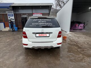 2010 Mercedes-Benz M-Класс AMG 63 AMG II (W164) Рестайлинг, белый, 1870000 рублей, вид 4