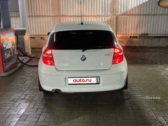 2010 BMW 1 серии 116i I (E81/E82/E87/E88) Рестайлинг, белый, 1300000 рублей - вид 1