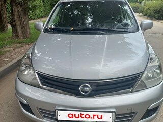 2012 Nissan Tiida I Рестайлинг, серебристый, 795000 рублей, вид 1