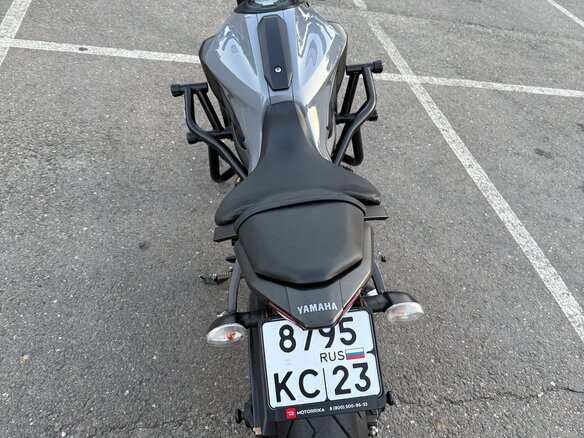 2017 Yamaha MT-07 (FZ-07), серый, 700000 рублей - вид 4
