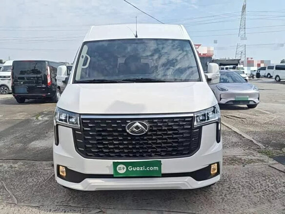 2026 Maxus V70, белый, 2450700 рублей - вид 2