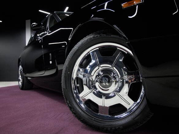 2008 Rolls-Royce Phantom VII, чёрный, 27550000 рублей - вид 8