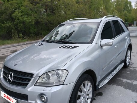 2005 Mercedes-Benz M-Класс 500 II (W164), серебристый, 1300000 рублей, вид 1