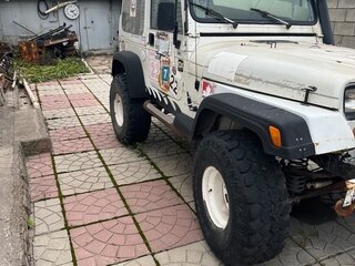 1992 Jeep Wrangler I (YJ), белый, 800000 рублей, вид 1