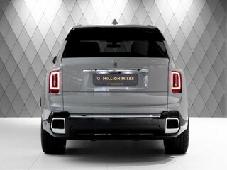 2026 Rolls-Royce Cullinan I Рестайлинг (Series II), чёрный, 64990000 рублей, вид 4