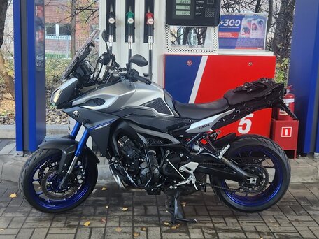 2016 Yamaha MT-09 Tracer (FJ-09), серый, 750000 рублей, вид 2