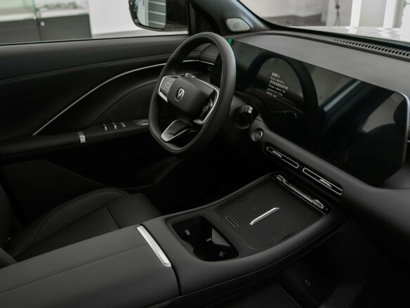 2026 Changan UNI-S I Рестайлинг, белый, 3149000 рублей - вид 30