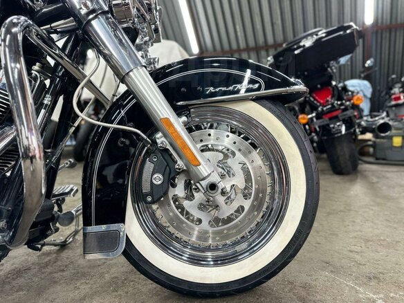 2009 Harley-Davidson Road King, чёрный, 990000 рублей - вид 28