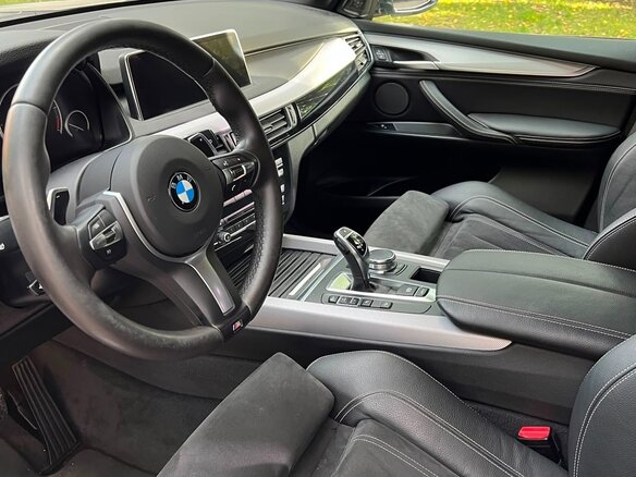 2017 BMW X5 30d III (F15), серый, 3950000 рублей - вид 5