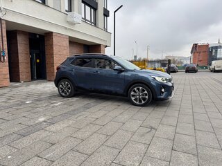 2019 Kia Stonic I, синий, 1690000 рублей, вид 3