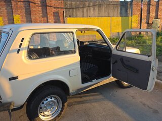1995 Lada (ВАЗ) 2121 (4x4) I Рестайлинг, бежевый, 230000 рублей, вид 4