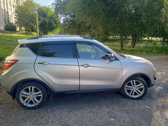 2017 Changan CS35, серебристый, 980000 рублей - вид 3