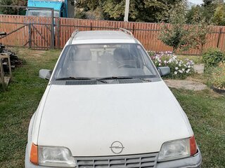 1986 Opel Kadett E, белый, 40000 рублей, вид 1