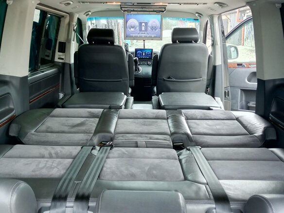 2011 Volkswagen Multivan T5 Рестайлинг, чёрный, 2800000 рублей - вид 19