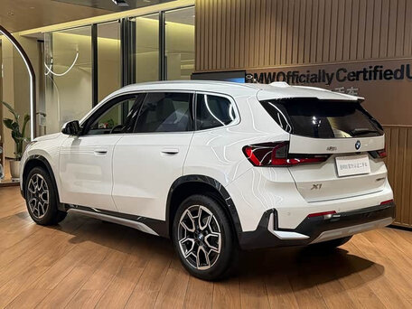 2025 BMW X1 Long 25Li sDrive III (U11/U12), белый, 3935556 рублей, вид 3