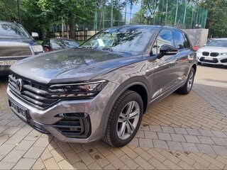 2020 Volkswagen Touareg III, серый, 6000000 рублей, вид 1