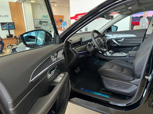 2026 Jetour X70+ I Рестайлинг, чёрный, 3399000 рублей - вид 10
