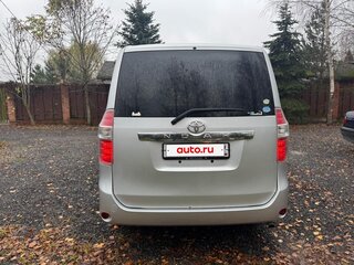 2008 Toyota Noah II (R70), серебристый, 1000000 рублей, вид 5